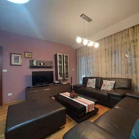 Apartman Sara 2 Podgorica Ngoại thất bức ảnh